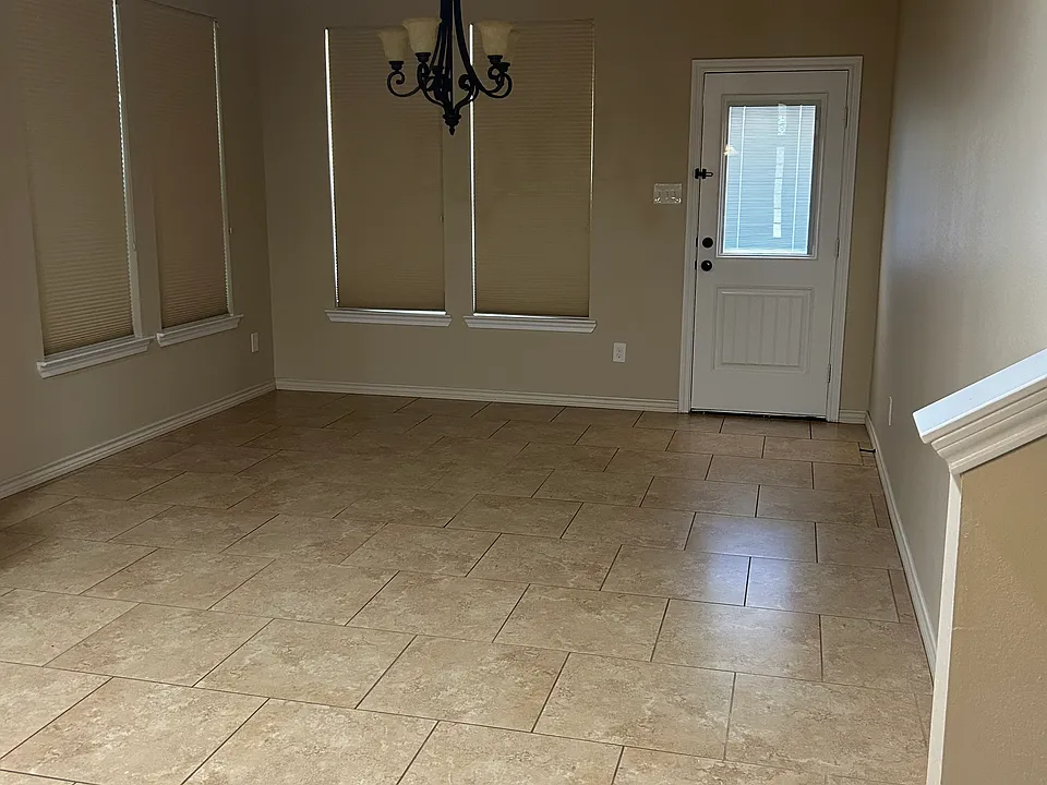 922 Dove Run Trl