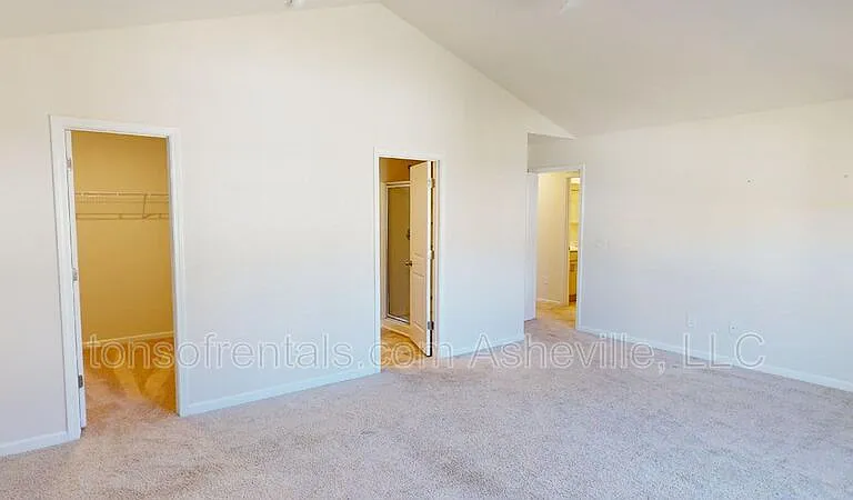354 Tavernier Ln — Photo 27