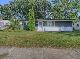 1447 S Carlson St, Westland, MI
