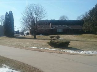 12503 Clear View Hts, Peosta, IA 52068