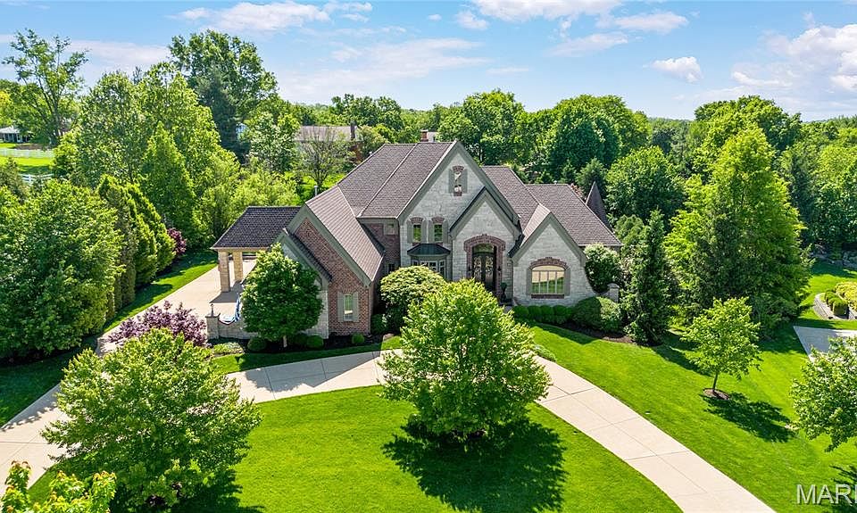 1st image of 1215 Devonworth Dr