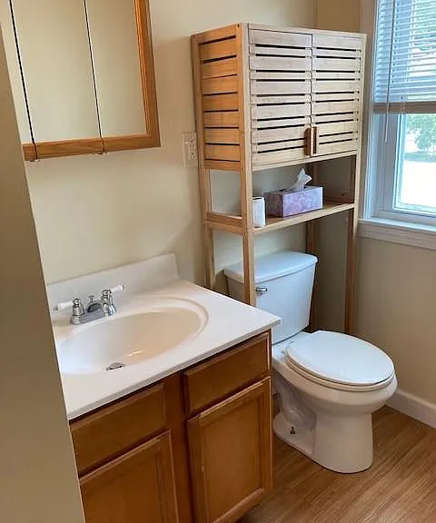 30 Forest Rd — Photo 2