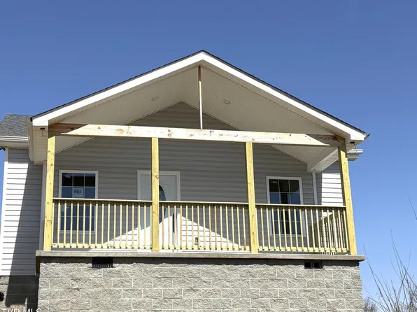 1720 Pendleton St, Kingsport, TN 37660