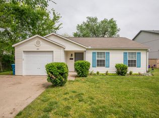 872 NW A St, Bentonville, AR 72712