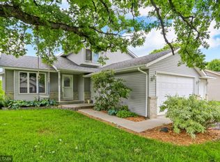 6926 Delarosa Ct, Inver Grove Heights, MN 55076