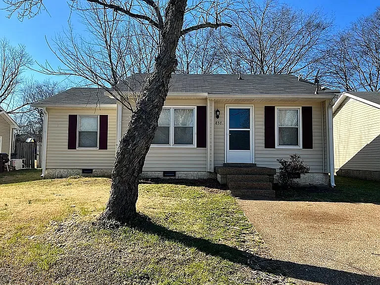 857 Heritage Cir — Photo 37