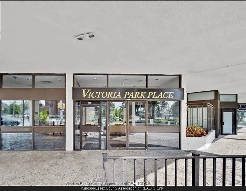 2 bed, 1.5 bath, 1000 sqft, $1,900 — Photo 4
