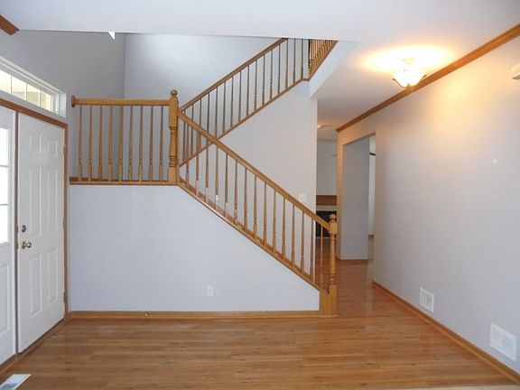 3rd image of 1146 Dorr Dr