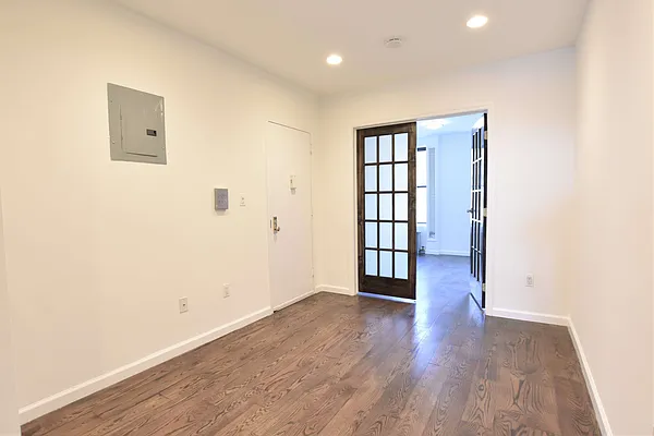 Rented by Bold New York | media 3