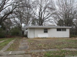 3105 Jonquil St, Pine Bluff, AR 71603