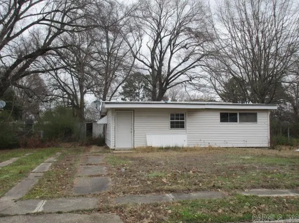 3105 Jonquil St, Pine Bluff, AR 71603