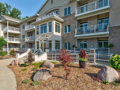 14100 Pinnacle Pointe Dr UNIT 107, Clive, IA, 50325
