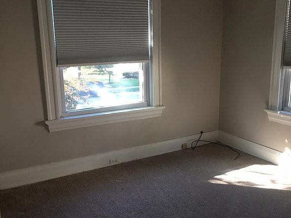 3rd image of 2860 Erie Ave #2