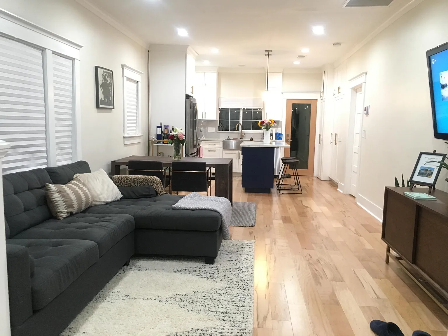 2729 Winter St — Photo 2