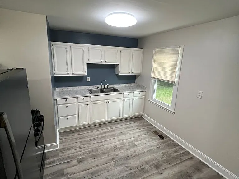 5211 Broadmoor Blvd — Photo 7