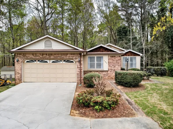 157 Carole Dr NW, Calhoun, GA 30701