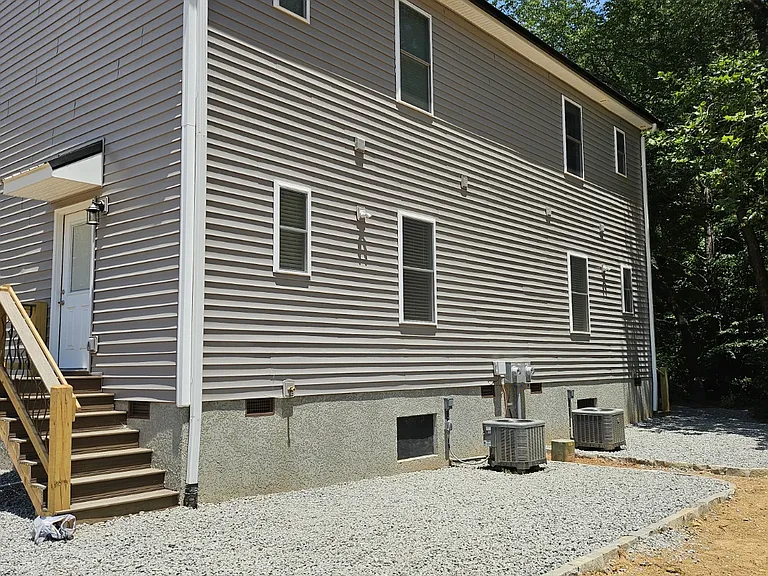 109 Stone Dr #100 — Photo 24