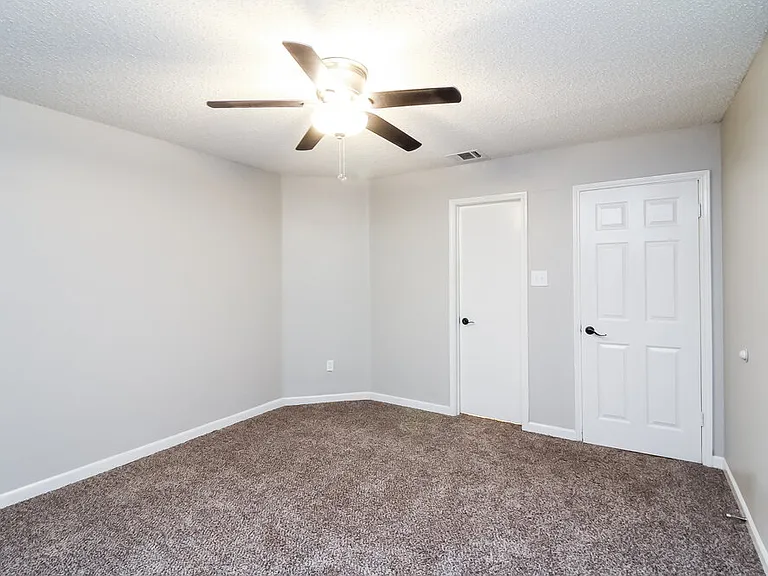 8440 Auburn Dr — Photo 7