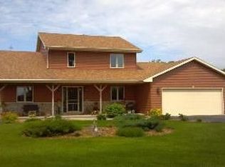 345 Horseshoe Rd, Oshkosh, WI 54904