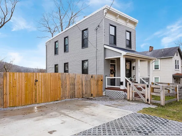 1949 Washburn St, Cincinnati, OH 45223