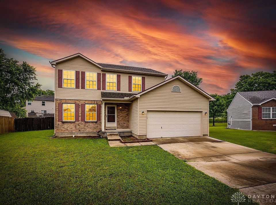 1st image of 16 Hoover Pl