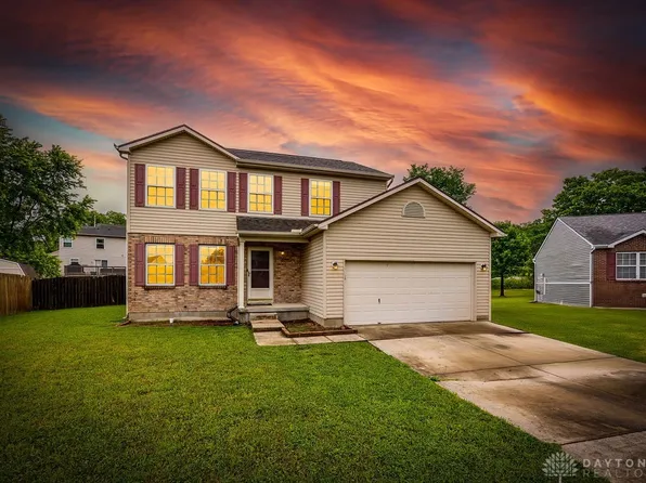 16 Hoover Pl, Germantown, OH 45327