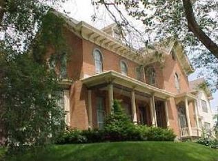 835 Avenue F, Fort Madison, IA 52627