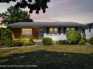 1005 Huntington Dr, Owosso, MI 48867