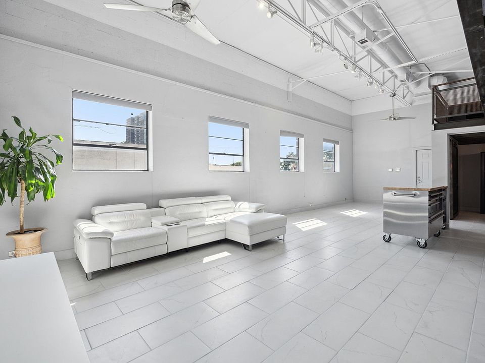 1st image of 215 N Walton St APT 2