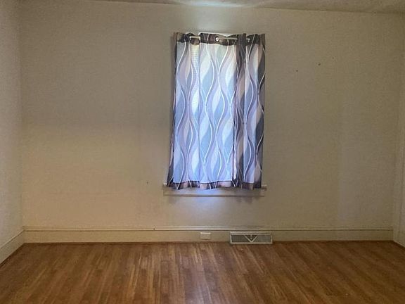 5th image of 1205 5th St