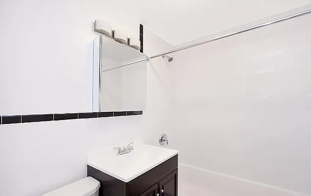 Rented by Living New York | media 11