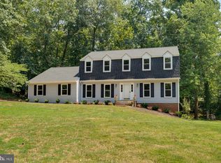 6279 Millwood Dr, Warrenton, VA 20187