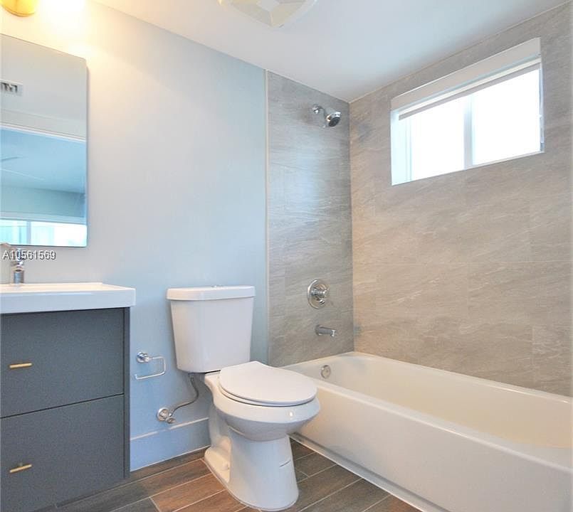 1st image of 1501 Michigan Ave APT 18