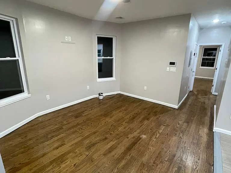 43 N 16th St #2 — Photo 9