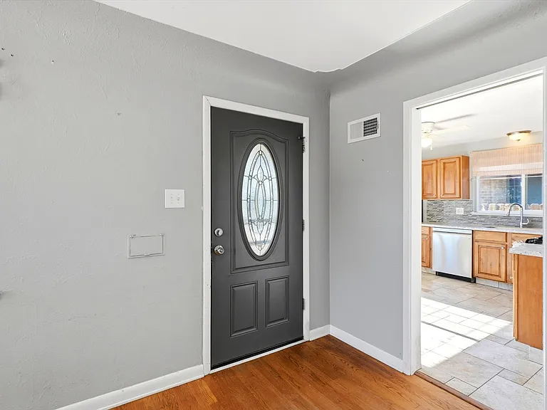 3651 Forest St — Photo 11