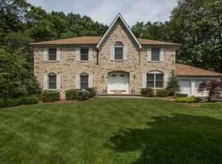 6 Dibella Dr, Park Ridge, NJ 07656