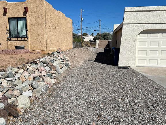3rd image of 3144 Jamaica Blvd S