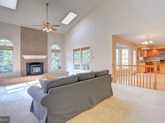 5th image of 2504 Lady Ann Ct