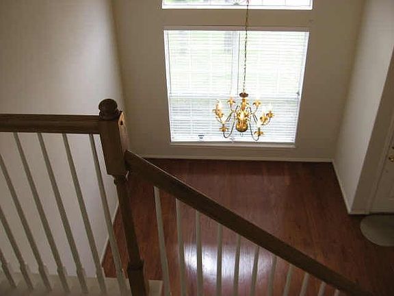 3rd image of 7112 Stephanie Ct