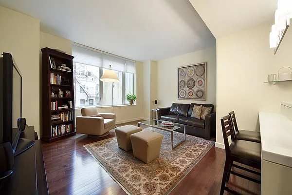 Sold by Owner | media 9