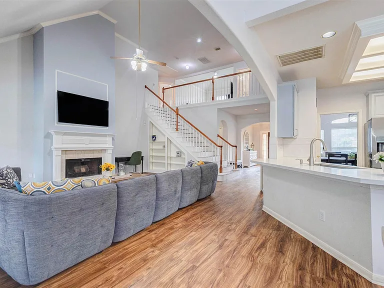 1606 Barrington Hills Ln — Photo 19