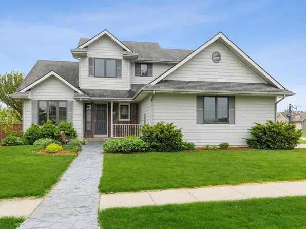 130 Christian Petersen Ave, Gilbert, IA 50105