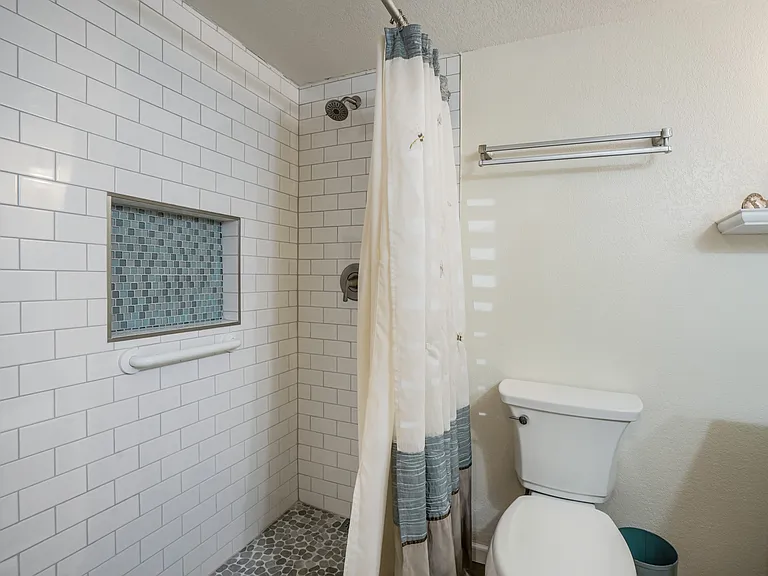 777 Saturn Dr #312 — Photo 15