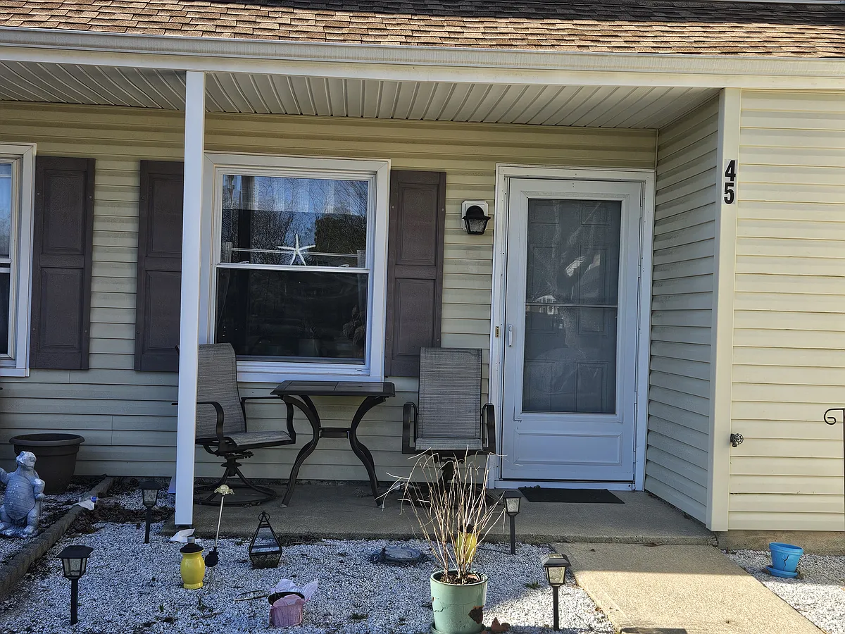 Building Photo - 45 S Seas Ct