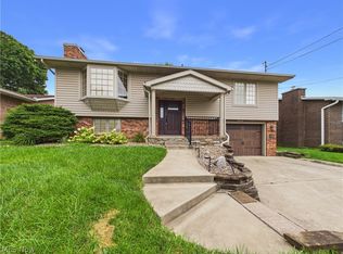 3206 Charles Dr, Vienna, WV 26105