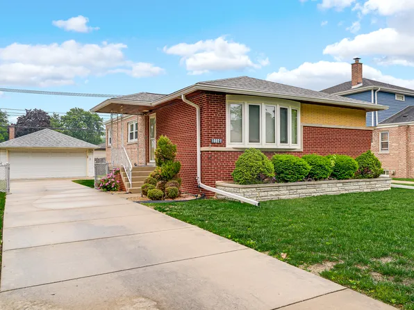 10021 S Cook Ave, Oak Lawn, IL 60453