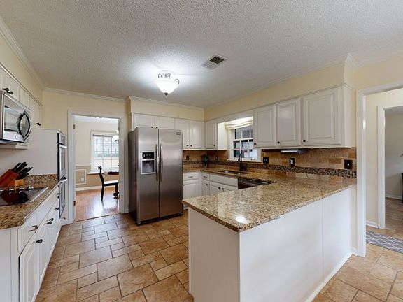 2nd image of 2896 Cross Country Dr