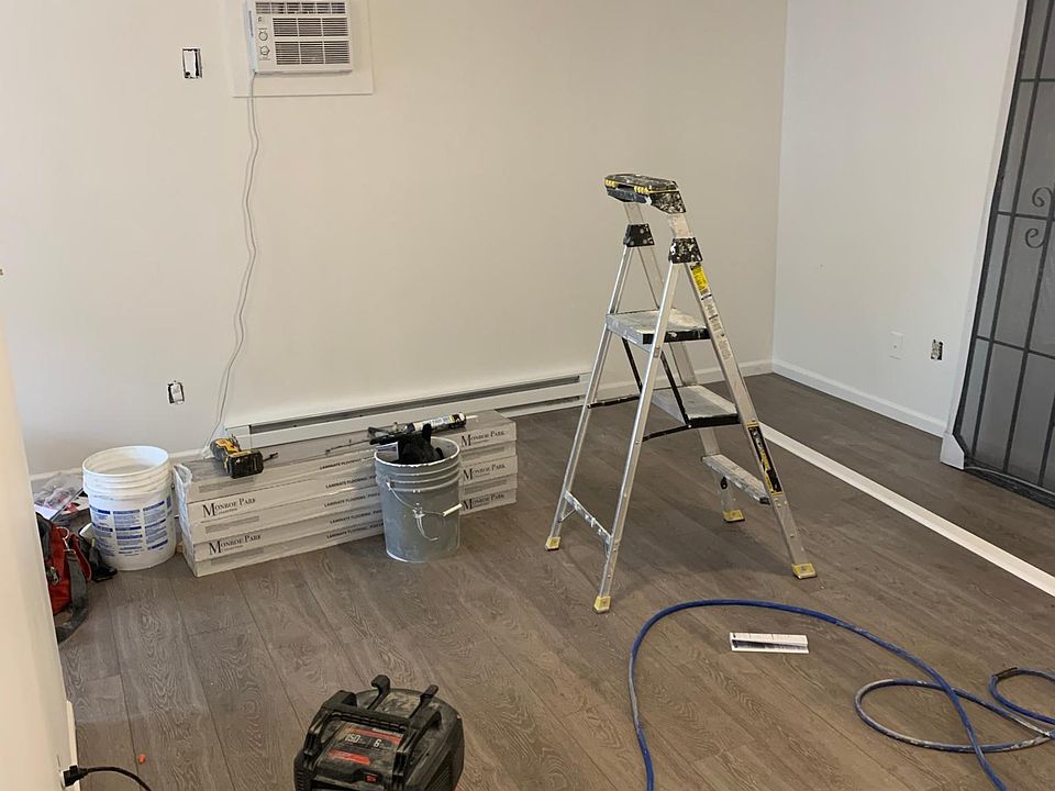 1st image of 4002 Hampshire Ct