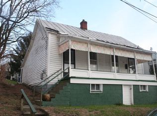 210 Court 711 FRONT 2, Moundsville, WV 26041