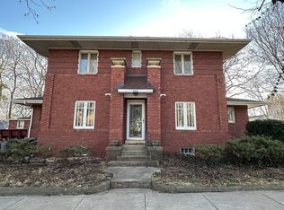 708 S Busey Ave, Urbana, IL 61801